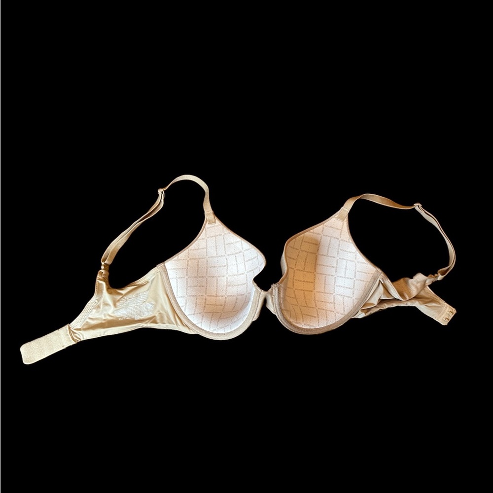 Victoria's Secret Uplift Light Push-Up Bra, 32D - Picture 2 of 3